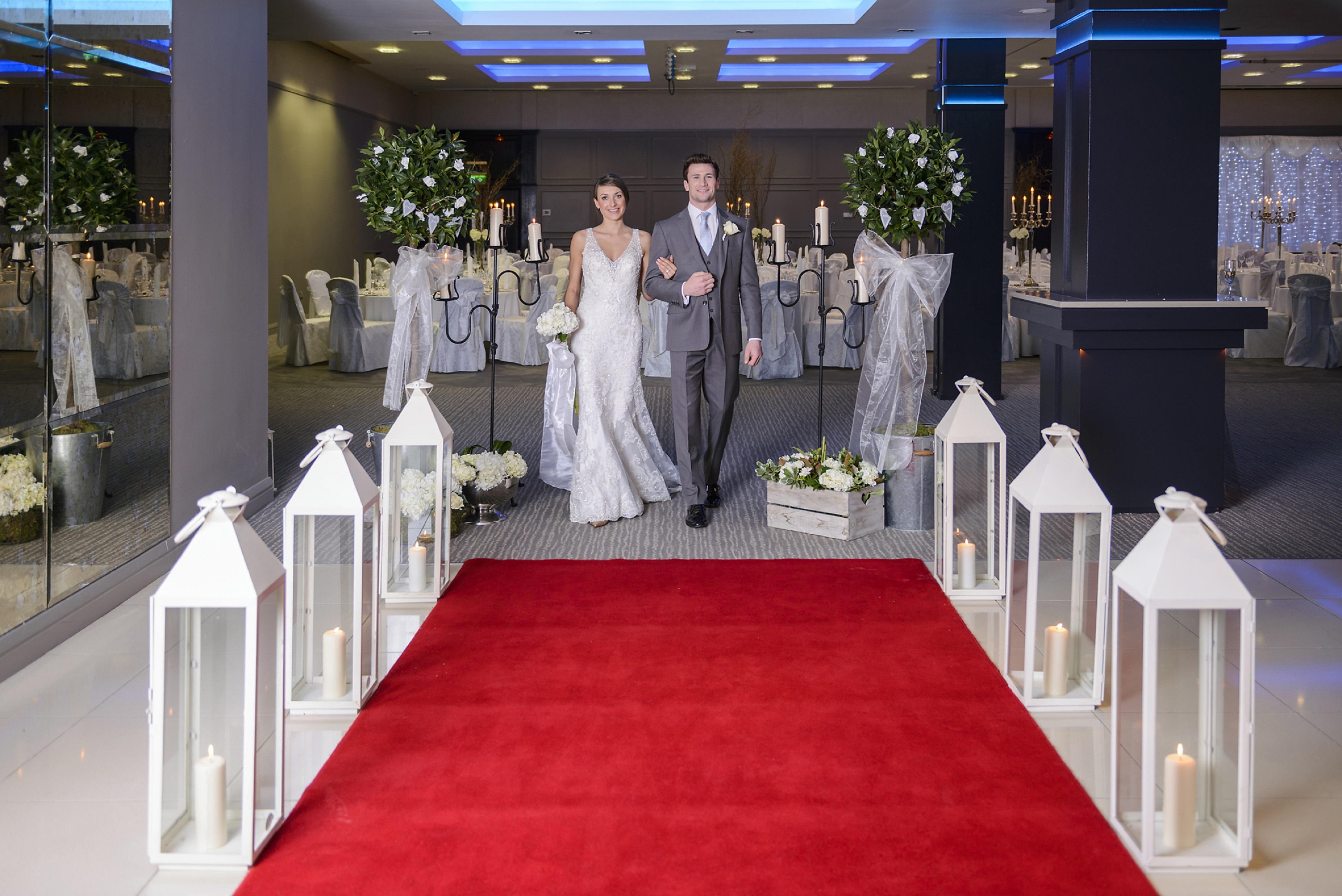 Radisson Blu Hotel, Атлон Экстерьер фото